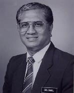 DR. ISMAIL MOHD. NOOR S.M.T., K.M.N., B.C.K., M.B.B.S. (Ngapur), M.P.H. (BERKELEY) (16.12.1993 – 15.6.1994)